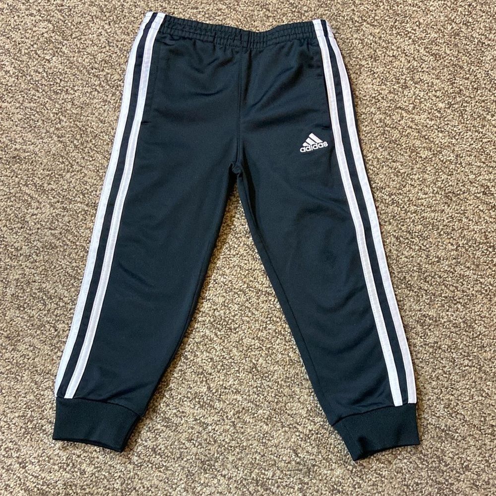 10/$50 Adidas Boy Pants Size 4